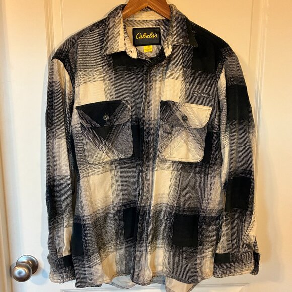 Cabela’s Outer Cotton Flannel Shirt – Size L Regular | Rugged Comfort & Classic - Picture 2 of 6